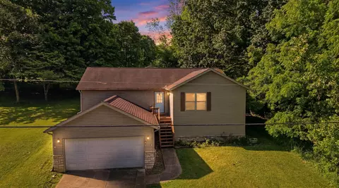 115 Grand Ridge Rd, Howard, OH 43028