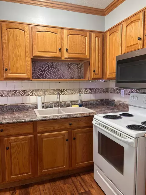 Kitchen - 233 Florence Ave, Jackson, OH 45640 photo 3 of 3