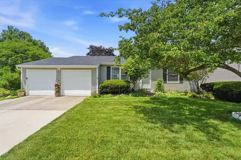 4913 Pear Tree Ct, Columbus, OH 43230