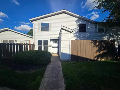 2508 Nassau Dr #32E, Columbus, OH 43232