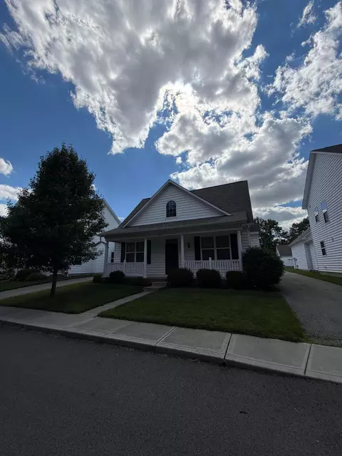 3997 Peregrine Pass Dr, Columbus, OH 43230