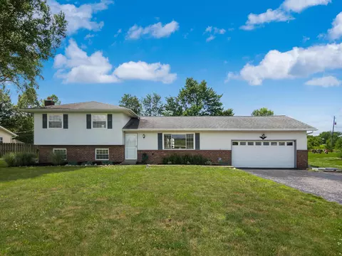 5907 Ebright Rd, Groveport, OH 43125