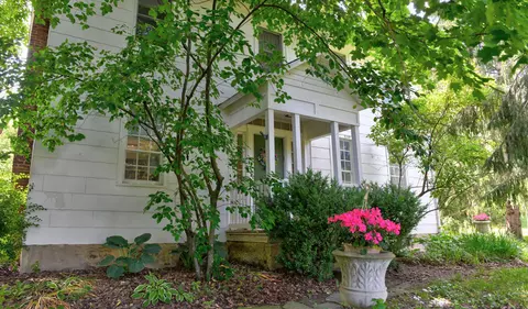 4274 Canyon Rd, Granville, OH 43023