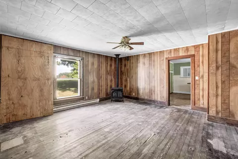 Living - 3959 Larue Prospect Rd S, Prospect, OH 43342 photo 3 of 4
