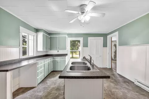Kitchen - 3959 Larue Prospect Rd S, Prospect, OH 43342 photo 2 of 4