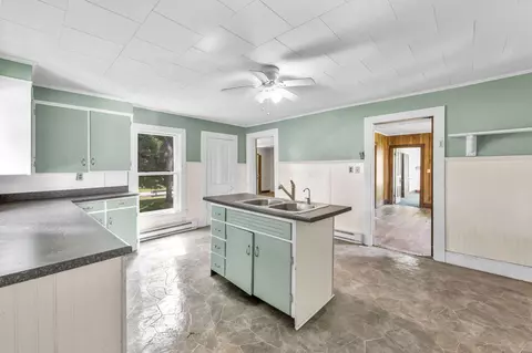 Kitchen - 3959 Larue Prospect Rd S, Prospect, OH 43342 photo 3 of 4