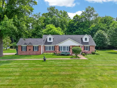 18 Eastlake Rd, Reynoldsburg, OH 43068
