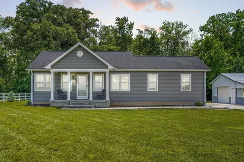 5293 Duvall Rd, Ashville, OH 43103