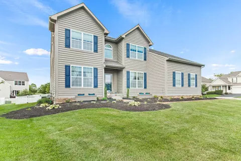 1356 Scotsman Dr, Grove City, OH 43123
