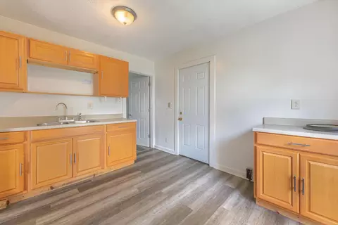 2484 Hilltop Ave, Springfield, OH 45503 photo 8