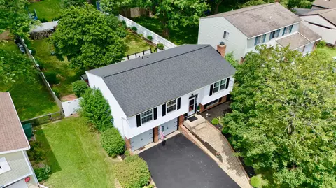 2230 Summit View Rd, Powell, OH 43065