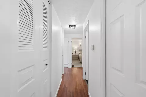 Entry Way - 2230 Summit View Rd, Powell, OH 43065 photo 2 of 2