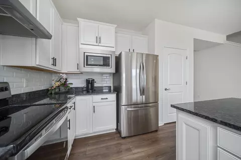 Kitchen - 235 Solstice Rd, Delaware, OH 43015 photo 6 of 6