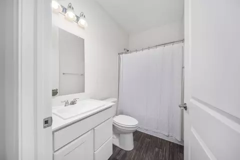 Bath - 235 Solstice Rd, Delaware, OH 43015 photo 1 of 3