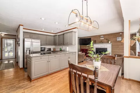 Kitchen - 127 Leawood Dr, Delaware, OH 43015 photo 3 of 4