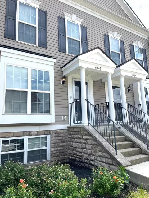 6541 Nottinghill Trai Dr #15, Canal Winchester, OH 43110