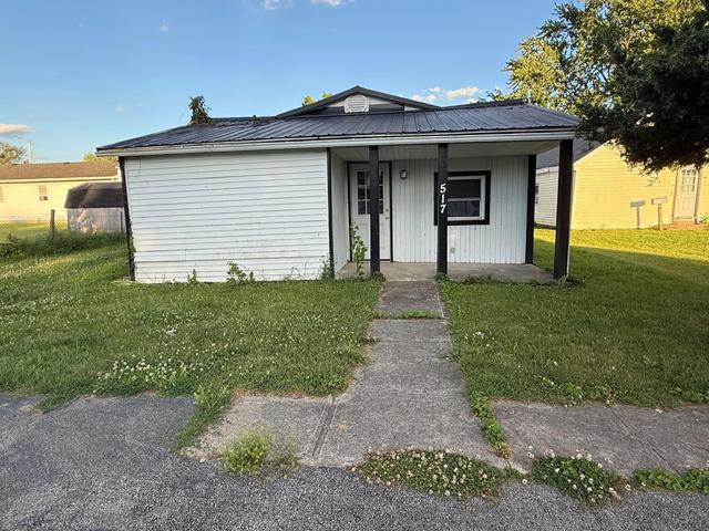 517 Earl Ave, Washington Court House, OH 43160