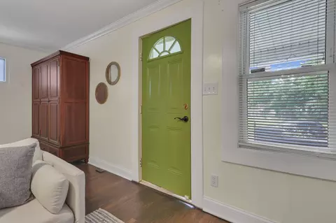 Entry Way - 174 E Morrill Ave, Columbus, OH 43207 photo 1 of 4