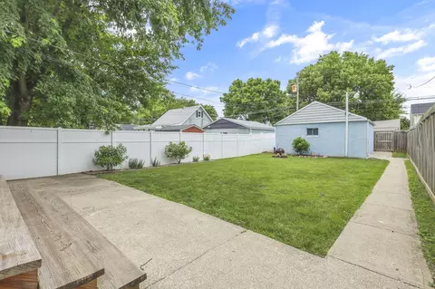 Exterior - 174 E Morrill Ave, Columbus, OH 43207 photo 5 of 17