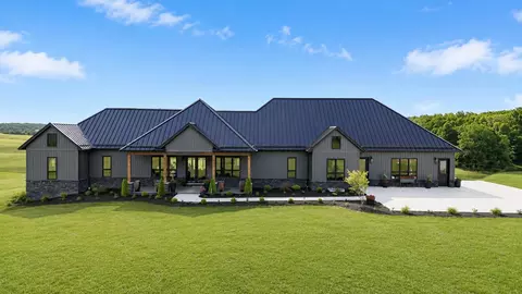 17100 N Liberty Rd, Fredericktown, OH 43019