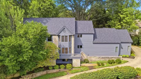 786 Robbins Way, Worthington, OH 43085