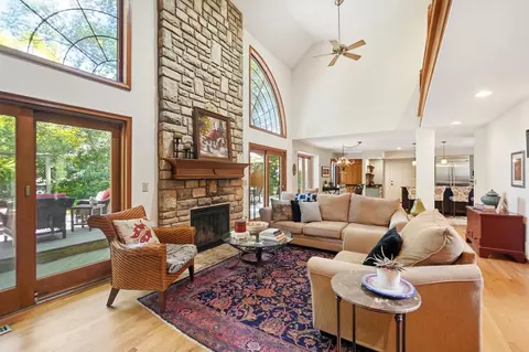 786 Robbins Way, Worthington, OH 43085