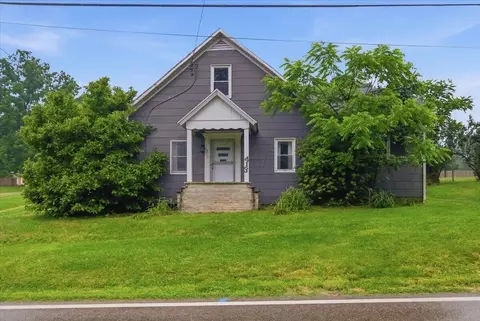 413 Chase Ave, Gambier, OH 43022