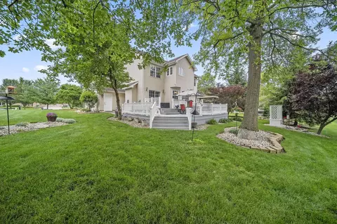 Exterior - 1506 Eagle Pass Dr, Marion, OH 43302 photo 7 of 13