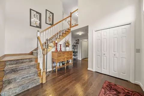 Entry Way - 1506 Eagle Pass Dr, Marion, OH 43302 photo 1 of 9