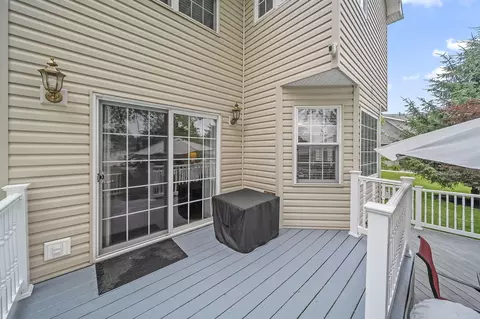 Exterior - 1506 Eagle Pass Dr, Marion, OH 43302 photo 12 of 13