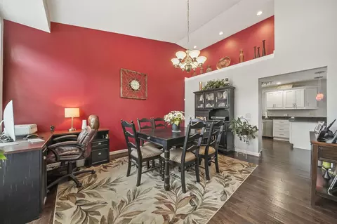 Dining - 1506 Eagle Pass Dr, Marion, OH 43302 photo 2 of 4