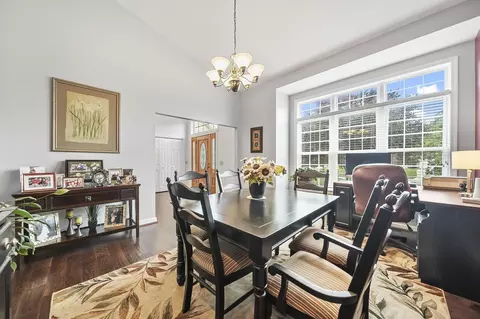 Dining - 1506 Eagle Pass Dr, Marion, OH 43302 photo 4 of 4
