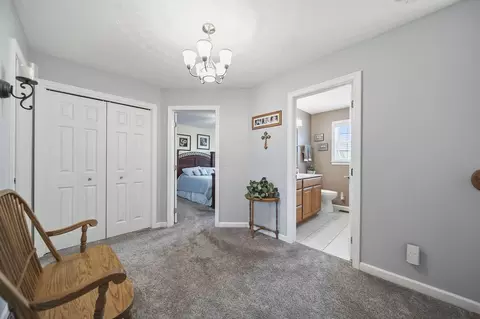 Entry Way - 1506 Eagle Pass Dr, Marion, OH 43302 photo 7 of 9