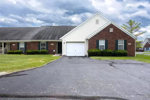 1000 Oak Bay Dr, Galloway, OH 43119