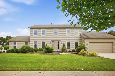 6137 Holywell Dr, Dublin, OH 43017