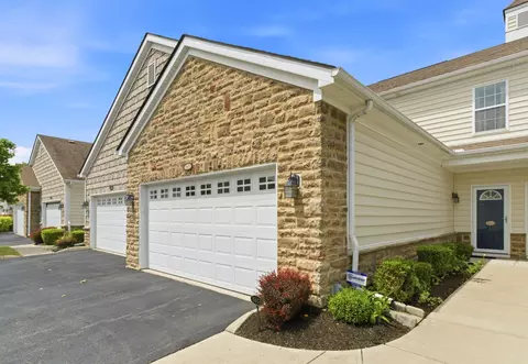 5653 Niagara Reserve Dr, Westerville, OH 43081
