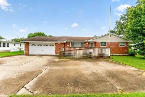 925 Collins Ave, Marysville, OH 43040