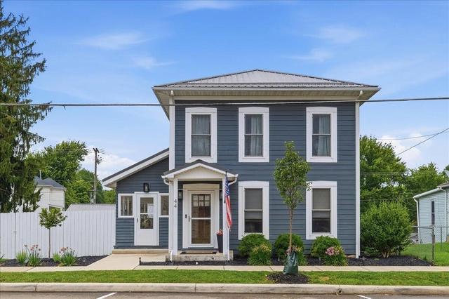 44 S Hartford Ave, Centerburg, OH 43011
