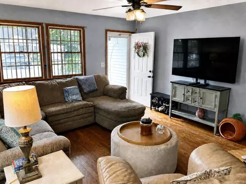 Living - 204 Cedar Heights Rd, Circleville, OH 43113 photo 1 of 2