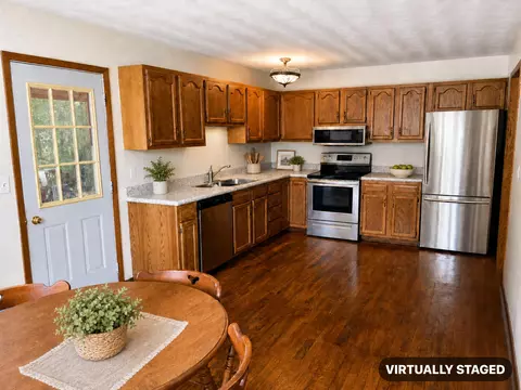 Kitchen - 204 Cedar Heights Rd, Circleville, OH 43113 photo 2 of 6