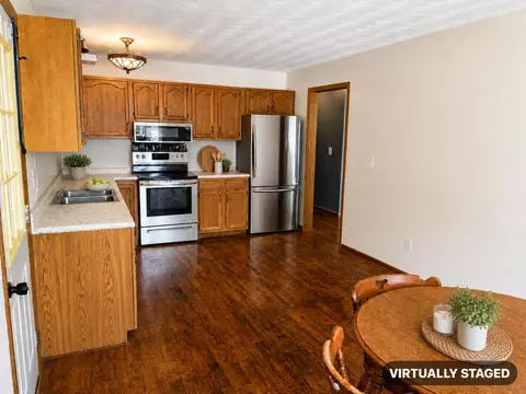 Kitchen - 204 Cedar Heights Rd, Circleville, OH 43113 photo 6 of 6