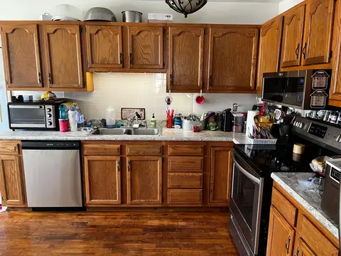 Kitchen - 204 Cedar Heights Rd, Circleville, OH 43113 photo 3 of 6