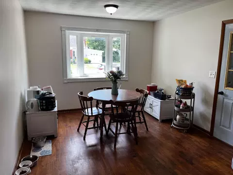 Dining - 204 Cedar Heights Rd, Circleville, OH 43113 photo 1 of 2