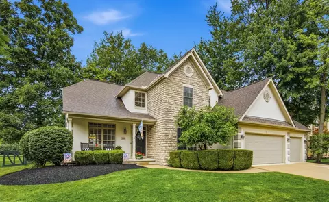 8600 Coldwater Dr, Powell, OH 43065