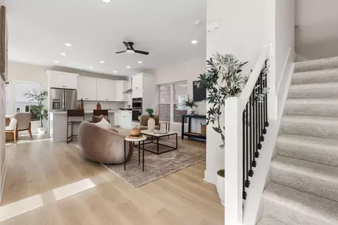 520 W 1st Ave #B, Columbus, OH 43201