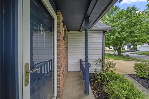 Exterior - 2460 Cornwall Ct, Powell, OH 43065 photo 5 of 21