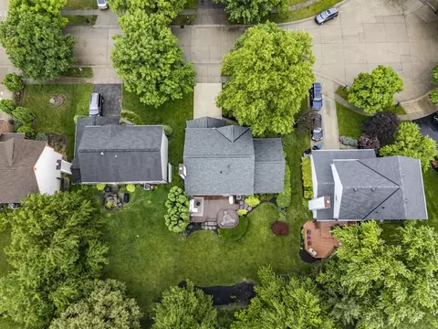 View/Area - 2460 Cornwall Ct, Powell, OH 43065 photo 6 of 12