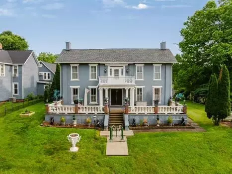 284 N Kennebec Ave, Mcconnelsville, OH 43756