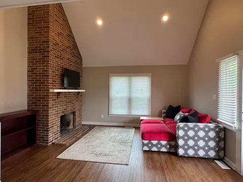 Living - 357 Saint Andrews Dr, Dublin, OH 43017 photo 3 of 4