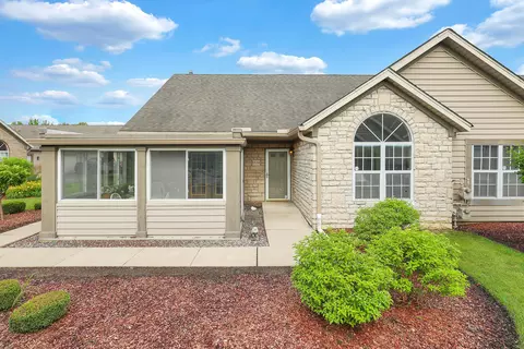 5598 Brickstone Pl #4, Hilliard, OH 43026